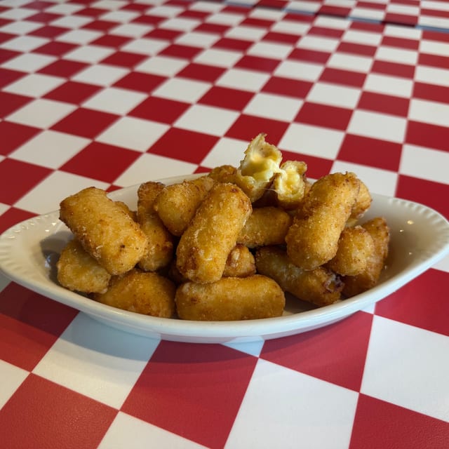 Gouda Macaroni Bites.